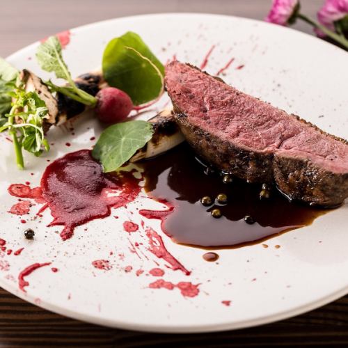 当店名物！青森産の極上バルバリー鴨「銀の鴨」のロースト　～マデラとグリーンペッパー～