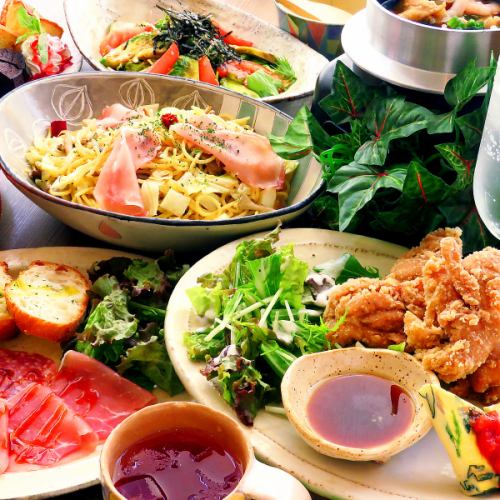 受歡迎的炸雞☆【女子協會套餐】可選擇和用餐甜點5項1980日元(不含稅)