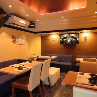 【貸切可能】着席時23名様、立食時25名様まで収容可能◎人目を気にせず皆さんだけの空間をお楽しみいただけます。