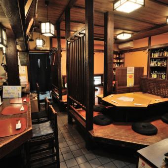 1階のカウンター席(11席)は、職人の華麗な手捌きを間近で楽しめる特等席!お一人様での心地よい飲み会はもちろん、ご友人と語り合う夜や、大切な人とのデート、誕生日・記念日のお祝いにもぴったりです◎新潟の地酒を片手に、出来立て熱々の料理を五感で味わう、ちょっぴり大人で贅沢な時間をお過ごしください♪