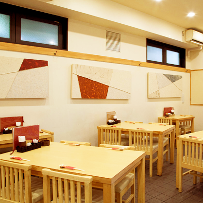 The store is spacious.You can enjoy your meal without hesitation in a calm space ◎