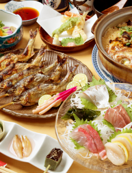 【忘年会用♪8道菜品】还有烤肉、生鱼片、天妇罗、时令食材制作的甜点◎（含税4730日元）