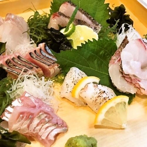 Overwhelmingly popular♪ [Assortment of five kinds of sashimi]