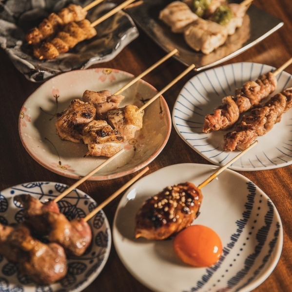 ★焼き鳥★絶妙の焼き加減！焼職人が織りなす大山地鶏串！