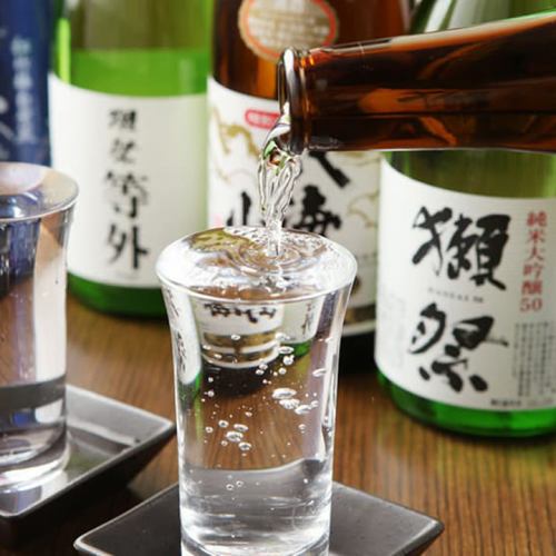 Carefully selected local sake! Sake and shochu from all over Japan!
