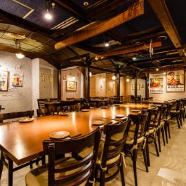 It is a table seat with a calm atmosphere.For returning to work or on a date ♪ In addition to 4 seats, we have 3 seats for 6 people and 1 seat for 5 people! Depending on the situation, table seats can be reserved ◎ Those who wish to reserve Please contact the store directly.[Yokohama Izakaya Yokohama Station West Exit All-you-can-drink]