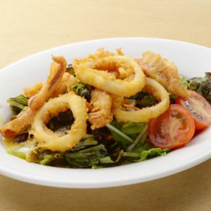 イカリングサラダ