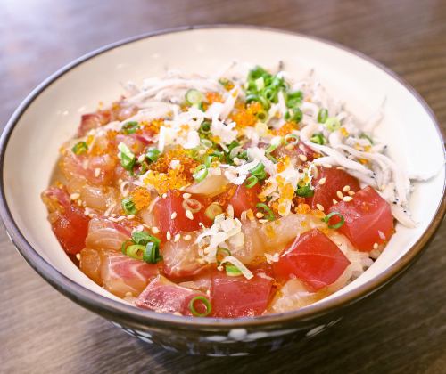 名物!まかない丼