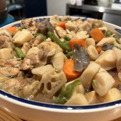 [Today's Obanzai] Made with carefully selected bonito stock and seasonal vegetables.This is a delicious, warm and comforting drink.