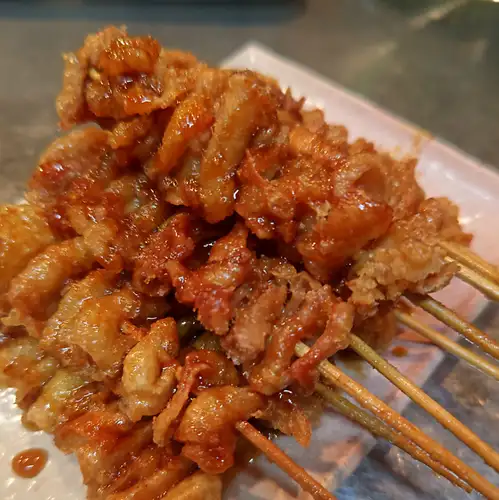 名物！秘伝にんにくダレと極上もちもち皮の絶品串