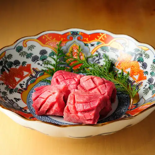 ★黒毛和牛厚切りタンが食べ放題で楽しめる！