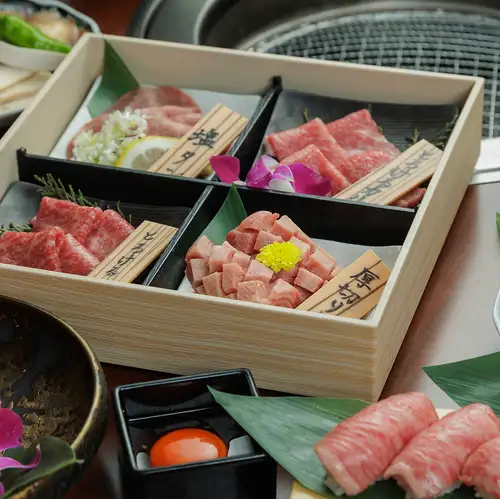 Masterful craftsmanship, with meticulous attention to the quality and cutting of the meat!