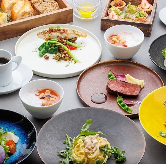 由神戶北野飯店的行政主廚兼總經理山口宏主理的餐廳。