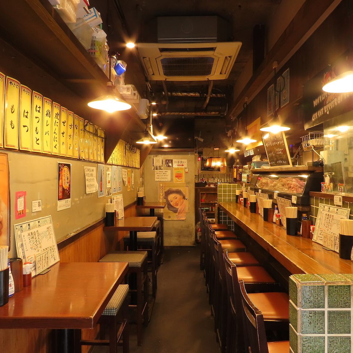 カウンター席もございますので、お一人様からご利用いただけます