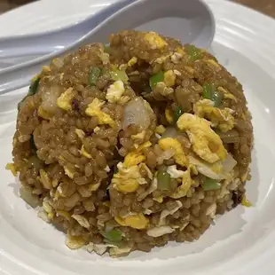 Soy Sauce Fried Rice: Quickly stir-fried over a flame! The savory richness of soy sauce makes this fried rice irresistible.