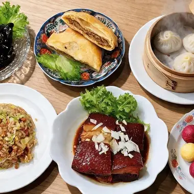 【2H飲み放題付 福宝人気メニュー満喫コース】名物中国パイや小籠包、醤油炒飯、デザートまで