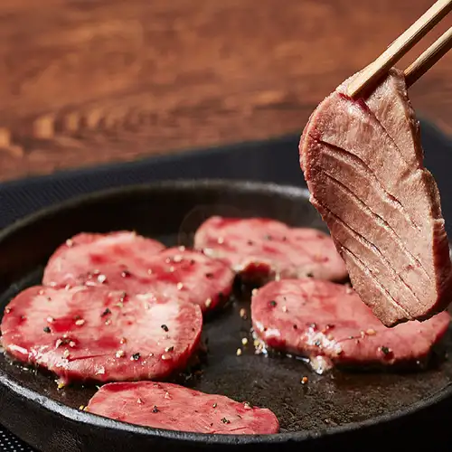 名物 鉄板牛タン