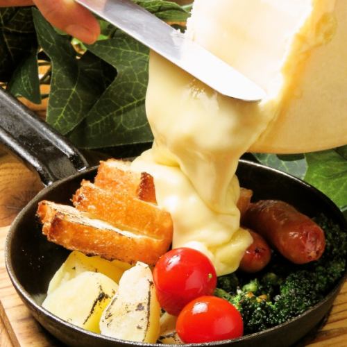 Melty raclette cheese