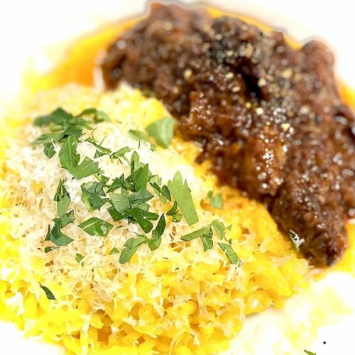 Saffron risotto with stewed black Angus beef