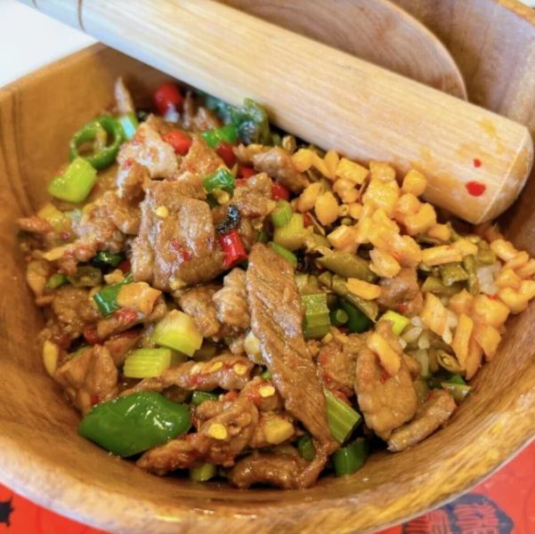 小炒黄牛擂椒拌飯