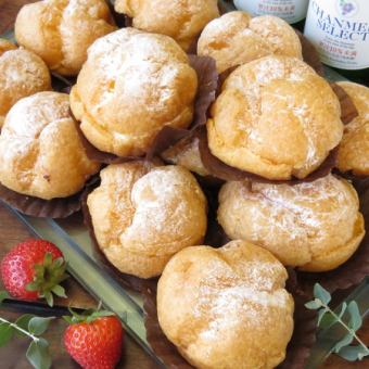[Takeout] 10 cream puffs set★Click here to reserve online for takeout♪