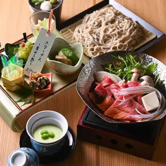 《宴会におすすめ》 近江牛のすきしゃぶと十割蕎麦コース