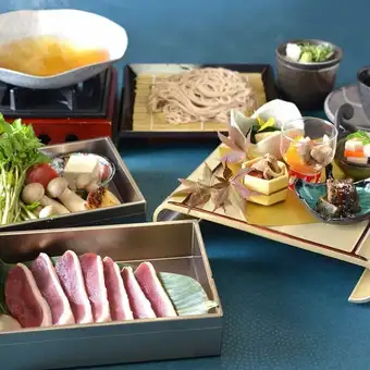 《宴会におすすめ》 京鴨鍋と十割蕎麦コース