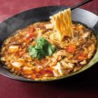 クセになる 黒酢風味のサンラー湯麺