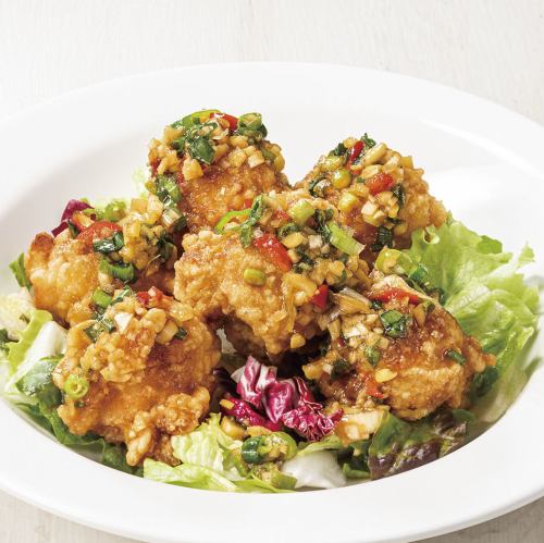 薬味たっぷり油淋鶏