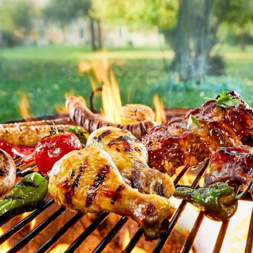 낮부터 호화롭게 즐기는 볼륨 만점의 BBQ 점심