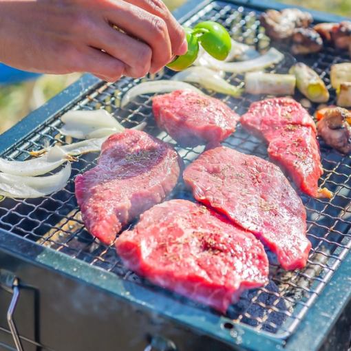 お肉食べ放題のBBQ&海鮮も楽しめるBBQ堪能コース【2時間食べ飲み放題/4500円税抜】