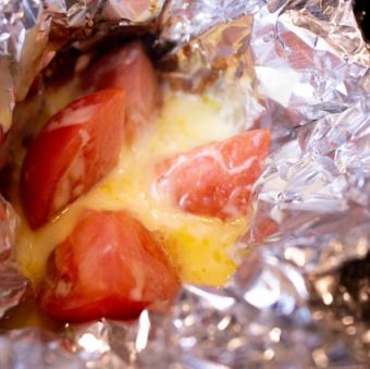 鉄板トマトチーズ焼き