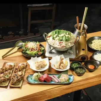 생맥주 포함 2 시간 음료 무제한! 【대지의 단골 코스】 국산 쇠고기 냄비 / 생선회 / 꼬치 구이 등 총 8 품 ⇒ 5000 엔