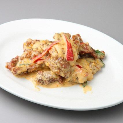 Stir-fried pork spare ribs with salted egg cream