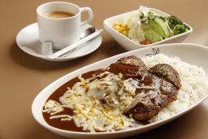 【女性に人気】チーズカレー