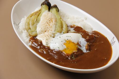 目玉焼き(2個)／野菜／なす