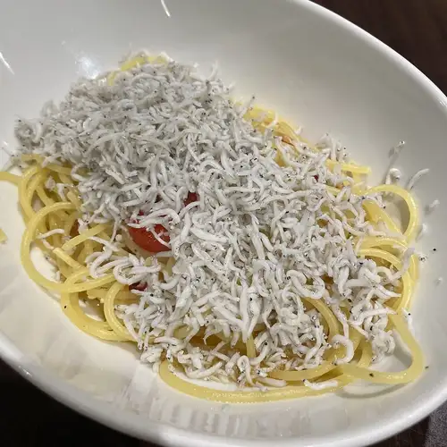 しらすだらけのペペロンチーノ