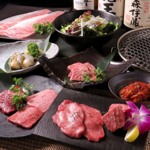 Enjoy high-quality meat, mainly Sendai beef A5 rank Kuroge Wagyu beef, to your heart's content.