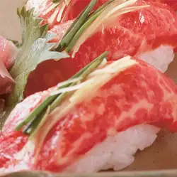 名物 とろける馬にぎり(2カン)