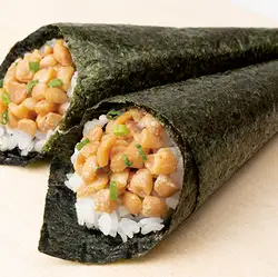 桜(馬肉)納豆手巻き寿司(2ヶ)