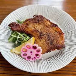 スパイシージャークチキン