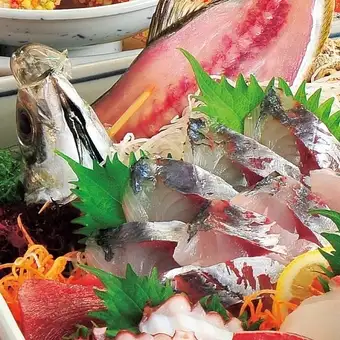 【7月・8月限定】大皿盛り5,500円[◆ボリューム◎8品＋110分飲み放題付き]