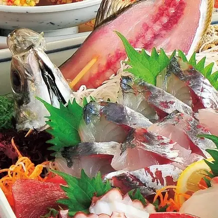 【7月・8月限定】大皿盛り5,500円[◆ボリューム◎8品＋110分飲み放題付き]