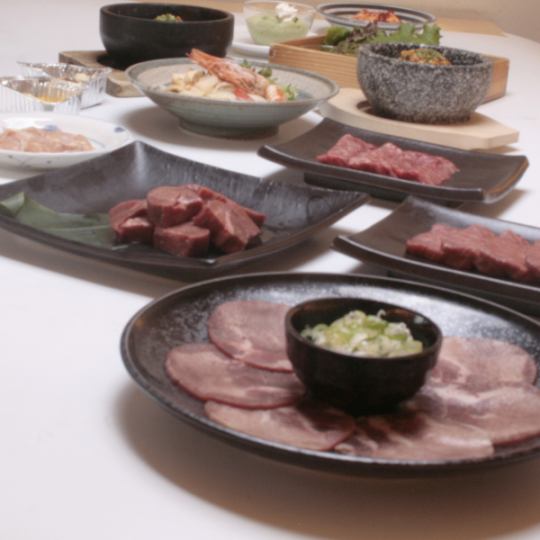 [All-you-can-drink included] 120-minute all-you-can-eat and drink plan with 97 varieties including Hokkaido beef tongue, seafood, and domestic Wagyu beef for 9,000 yen