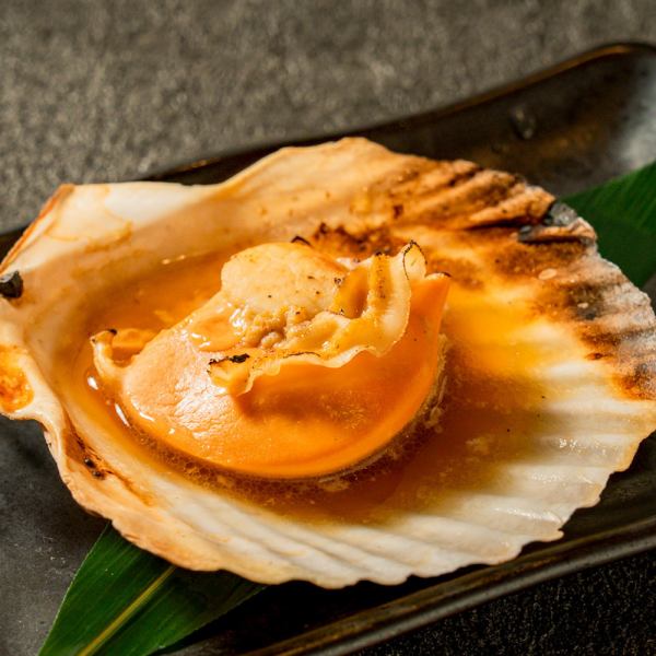 【食材の旨味を引き出すろばた焼き！】ホタテや海老などの海鮮の他、新鮮野菜も！