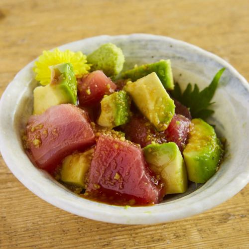 Tuna and avocado with wasabi and soy sauce