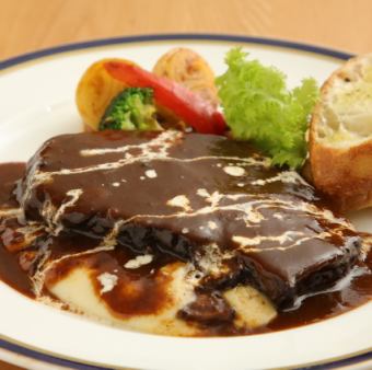 24時間じっくり煮込んだタンシチュー