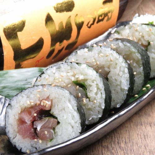Yushin seafood roll