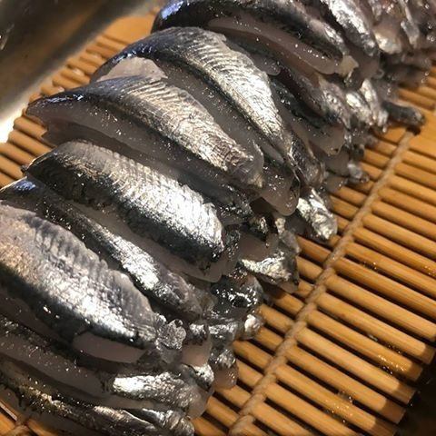 広島名物小イワシ(刺身　天ぷら)
