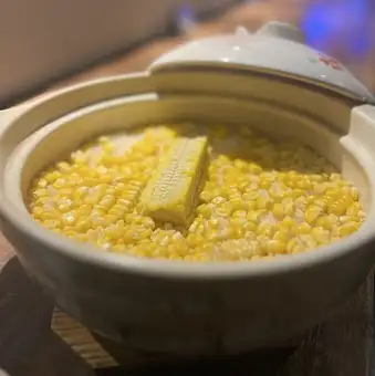 要予約!季節の土鍋炊き込みご飯ご飯(写真はとうもろこし)